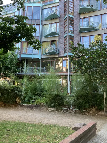 Einzigartige 3-Zimmer-Wohnung in Wilmersdorf — photo 1